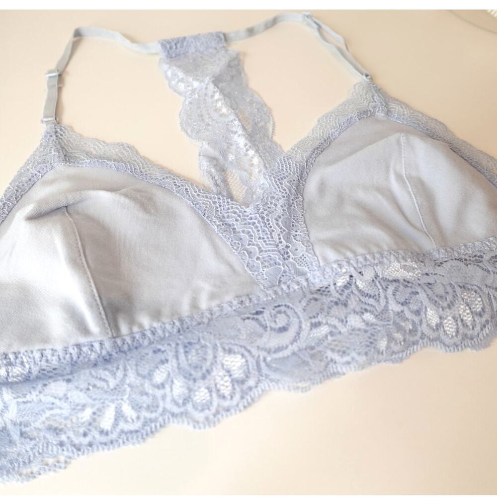 ❤️2 for $ 14❤️NEW Periwinkle Cotton Lace Bra with T back and Adjustable straps